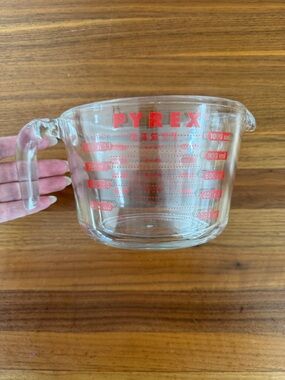 Vintage Pyrex Clear Glass Measuring Cup 1 liter 4 cups